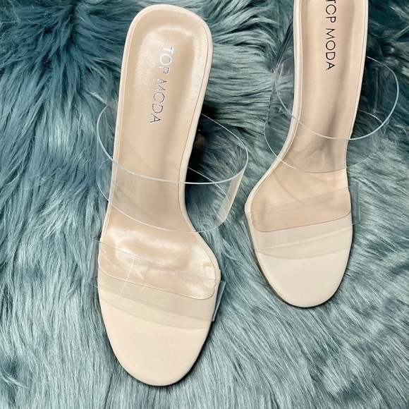 ✨Last Pair✨Clear Heels - Picture 4 of 7